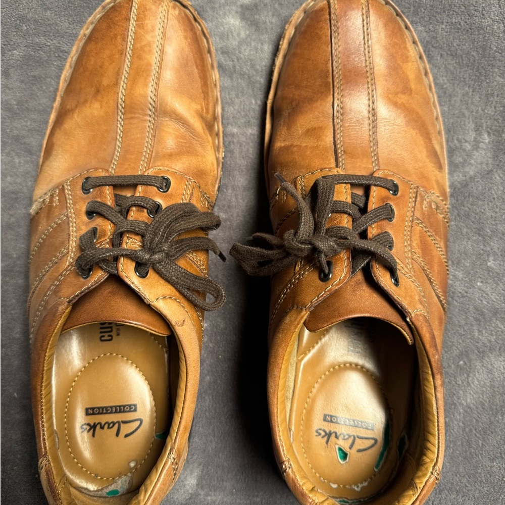 Men’s Clarks Shoes Size 11